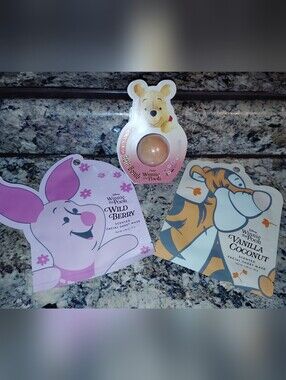 Winnie the Pooh Scented Facial Masks & Bath Bomb - Pink & Orange